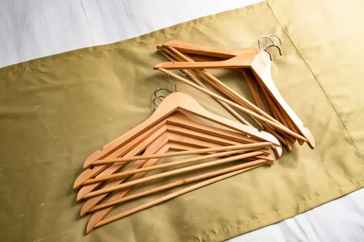 ハンガーをご利用ください☆