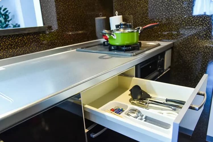 引き出しに調理道具