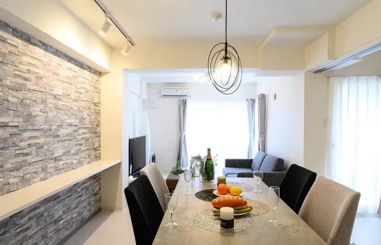 ダイニングテーブル