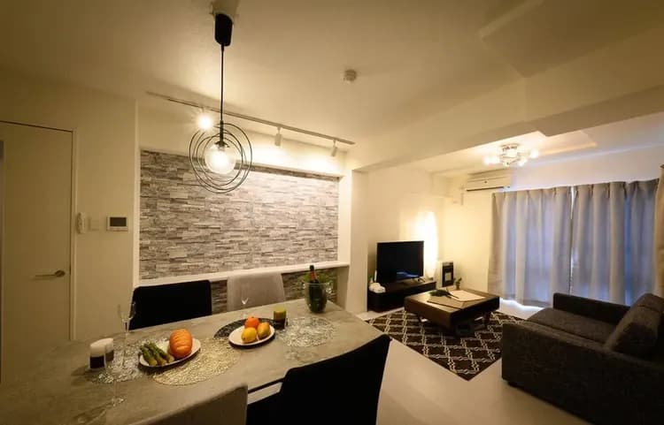 ダイニングテーブル