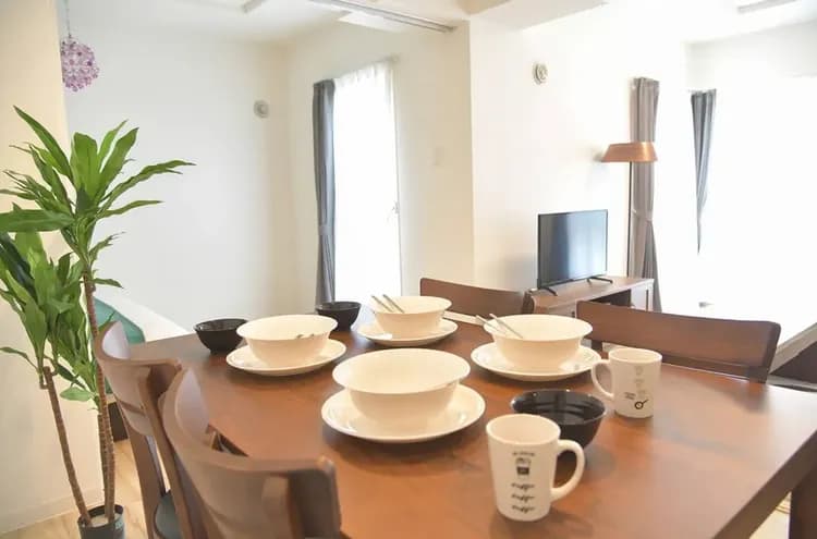 ダイニングテーブル