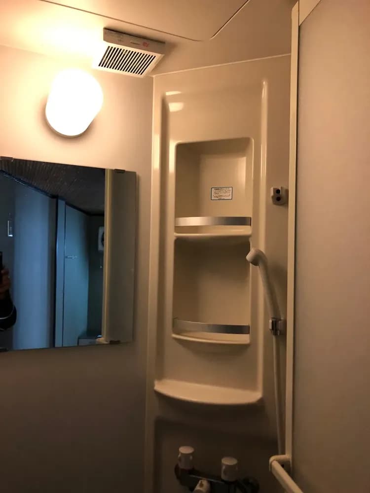 シャワールーム