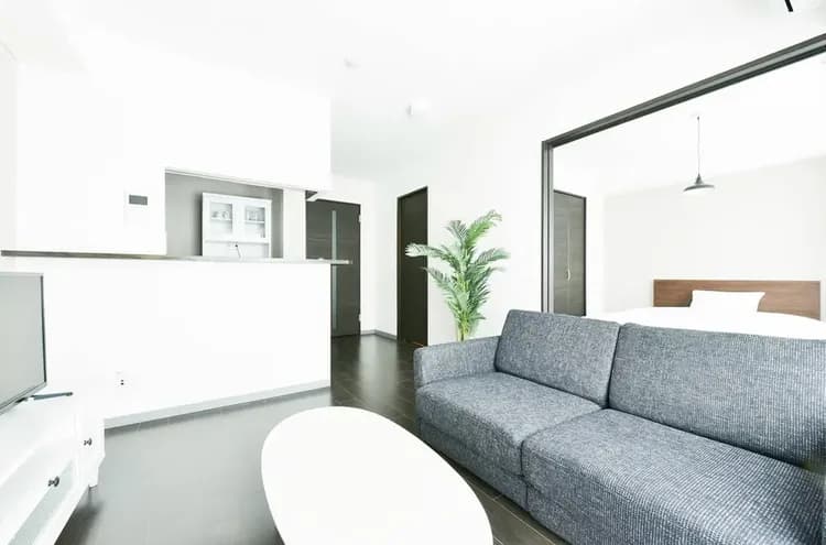 ソファでゆっくりくつろいでください