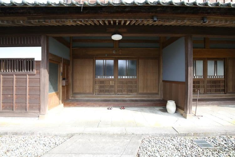 群山圍繞百年日式傳統建築-6