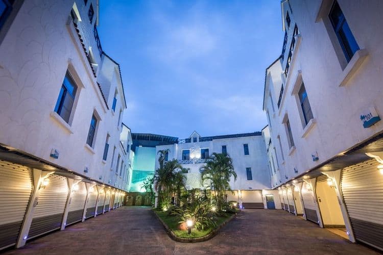 Blue Coast Spa Motel-4