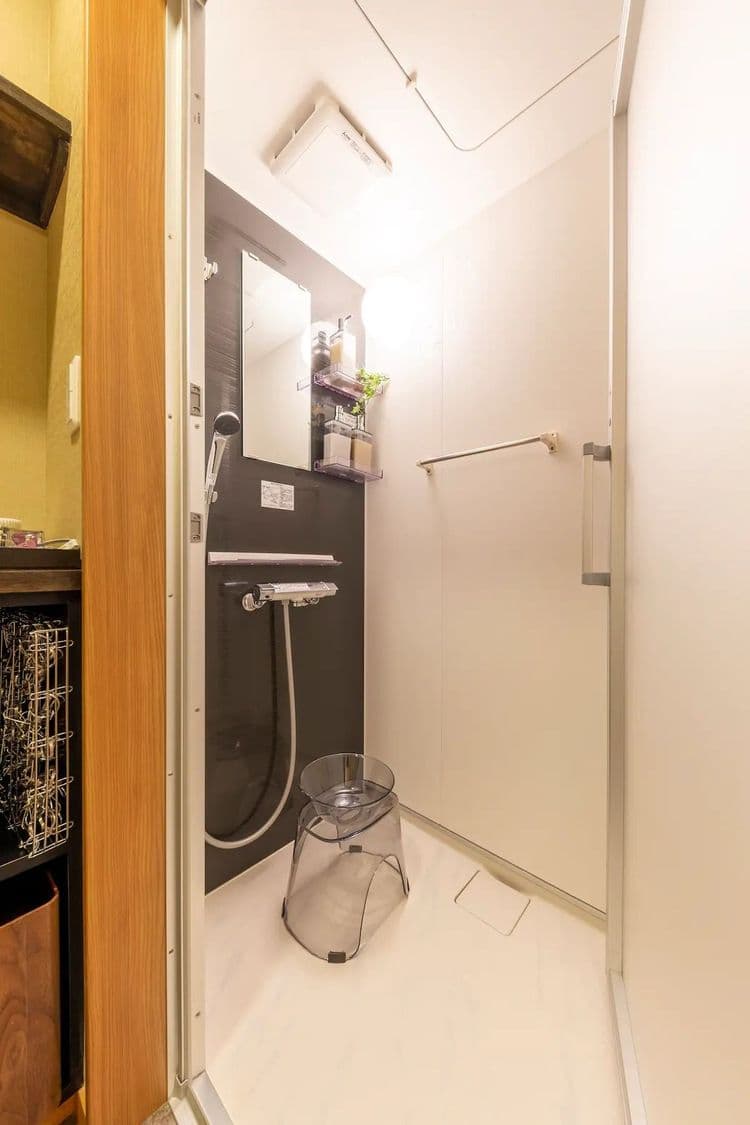 ユニークなカラオケ付き宿/2LDK+ロフト/50㎡/ Max5名/日比谷線三ノ輪駅徒歩900m-8