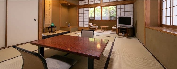 Yufuin Onsen Hinoharu Ryokan-5