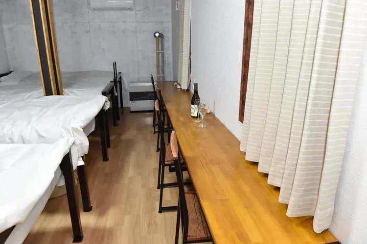 ロングテーブル