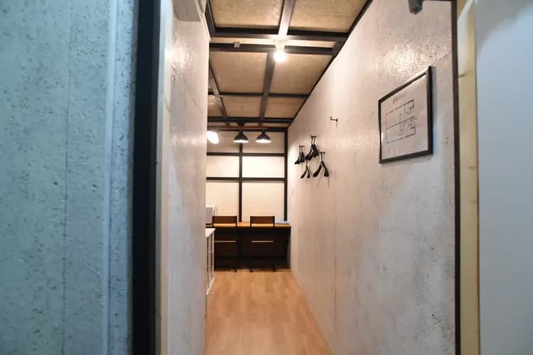 ２枚目のドアを開けるとエントランス