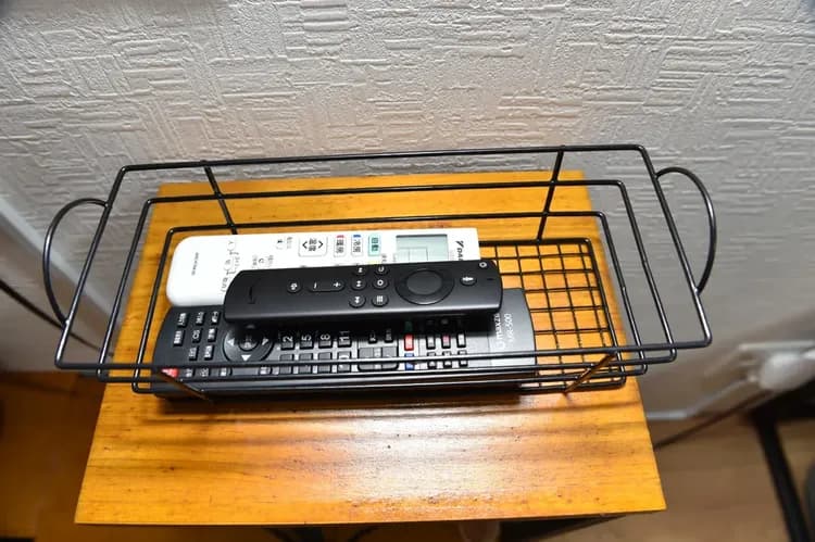 テレビとエアコンのリモコン