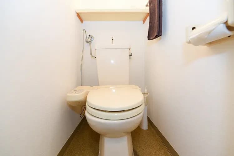 トイレは独立式