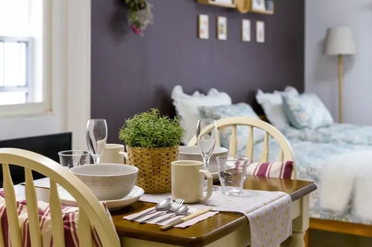 Hotel Flourish67 -03-18