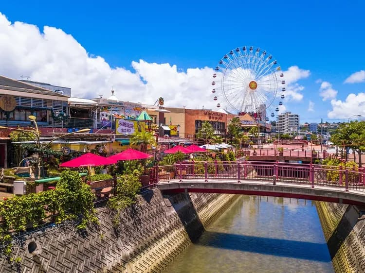 歩いて3分美浜アメリカンビレッジ