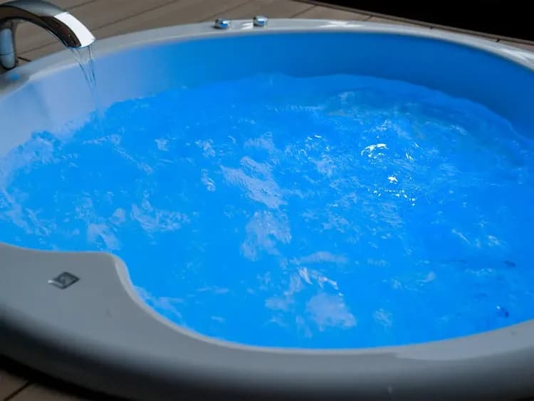 【露天ジャグジー付ルーム】イルミネーション機能付露天ジャグジーバス