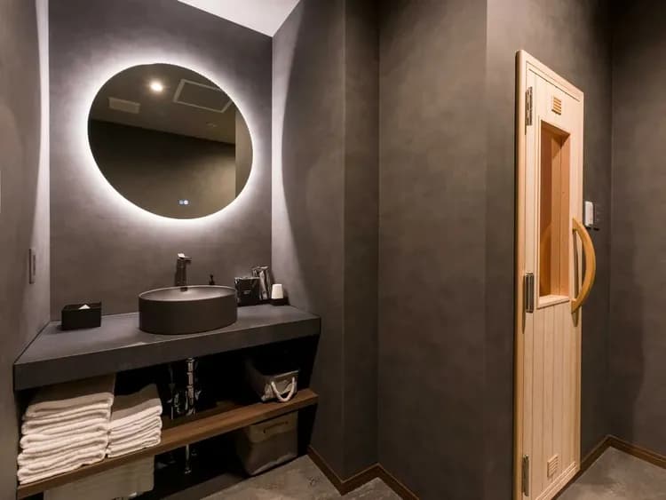 【一棟貸ヴィラ】洗面エリアとサウナ