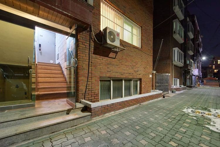 拉拉樂園 | 5分鐘到弘大入口站 近延央公園 弘大商圈-13