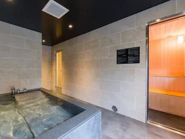 【A棟】浴室とドライサウナ