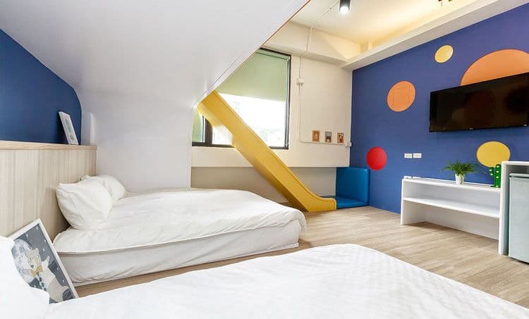 23here親子民宿｜溜滑梯&戲水池｜電梯&車站｜兒童電動車-8