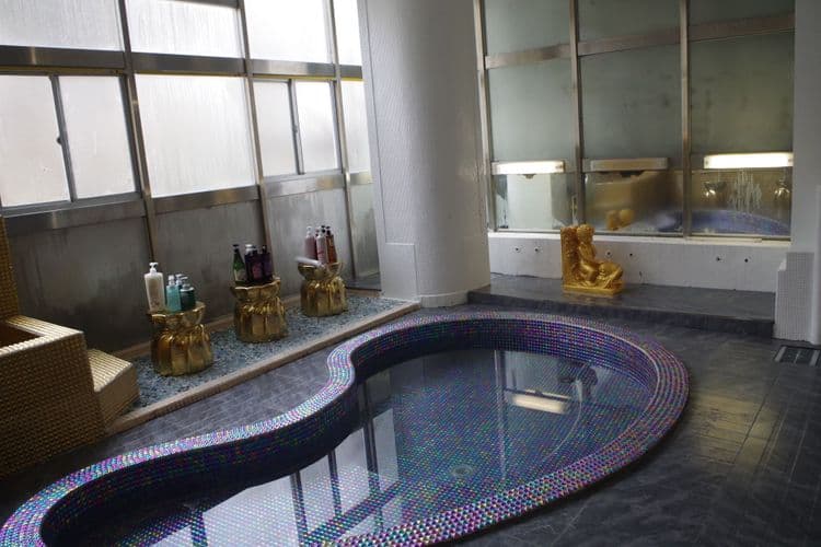 水上溫泉 Lomosa飯店｜溫泉浴池/方便至White Valley滑雪場-10