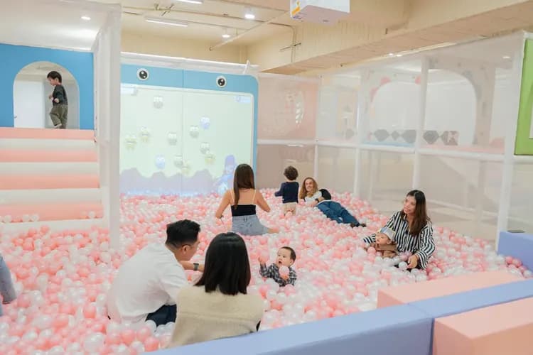 | Magi Land兒童遊戲室使用規範 | 使用時間以及收費標準依照現場售票規定，”無提供免費使用”，詳細規範請洽飯店現場人員或官網公告。 *設施地點在館外，請旅客移步至永豐棧遊玩。*