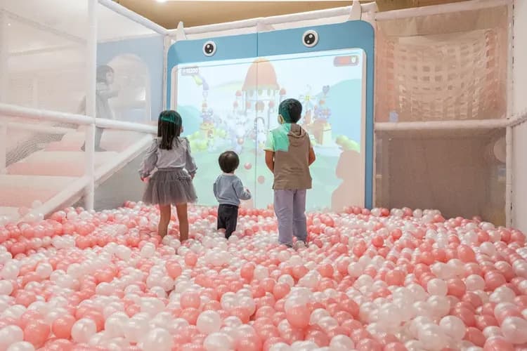 | Magi Land兒童遊戲室使用規範 | 使用時間以及收費標準依照現場售票規定，”無提供免費使用”，詳細規範請洽飯店現場人員或官網公告。 *設施地點在館外，請旅客移步至永豐棧遊玩。*