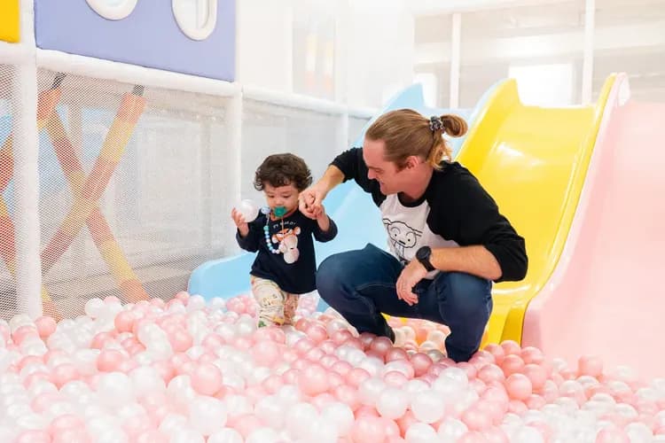 | Magi Land兒童遊戲室使用規範 | 使用時間以及收費標準依照現場售票規定，”無提供免費使用”，詳細規範請洽飯店現場人員或官網公告。