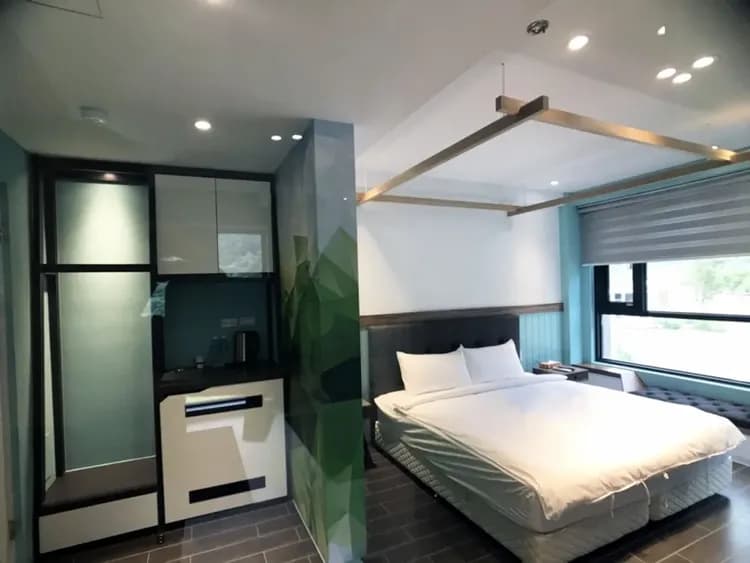 W套房擁有室內超寬敞的沐浴空間及冷熱雙池風呂