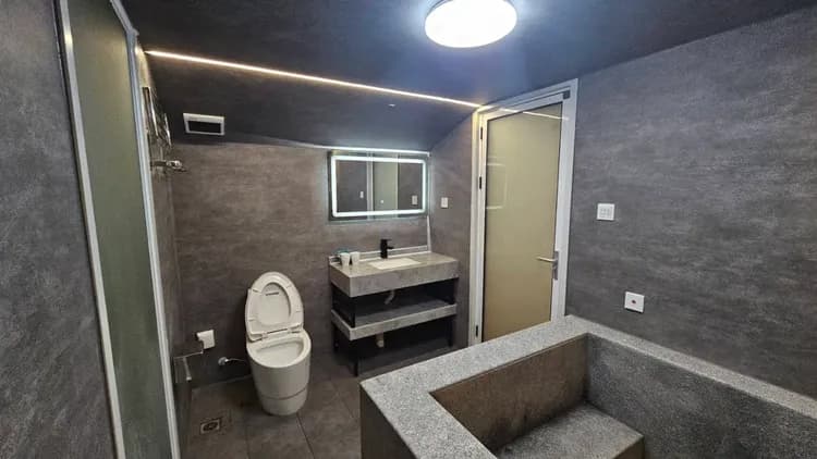 「湯屋帳篷」每間房內皆有獨立溫泉湯池