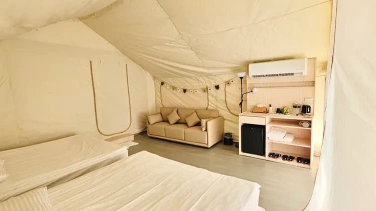 「湯屋帳篷」每間房內皆有獨立溫泉湯池