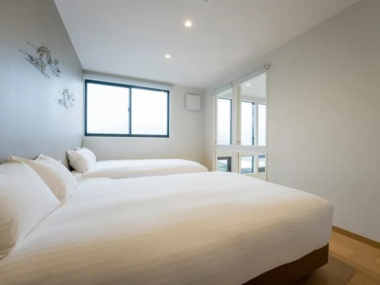 【シンプルモダン・107,109】日の光が差し込む明るいお部屋です