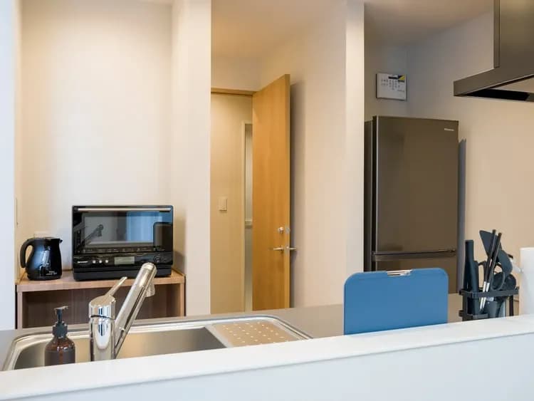 【シンプルモダン・107,109】キッチンスペースには様々な調理器具をご用意しております