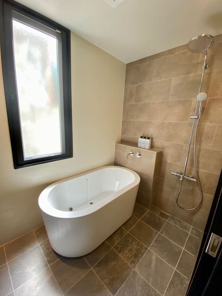 Sky Blue Villa沖繩｜瀨名波海岸步行9分/方便至殘波岬燈台/露天陽台/按摩浴缸-11