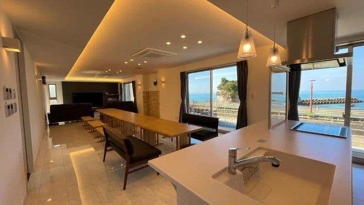 West Coast Rental Villa No.2-1