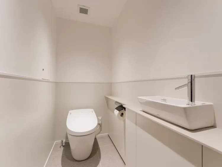 【ツインルーム・バスタブあり】温水洗浄機能付きトイレ