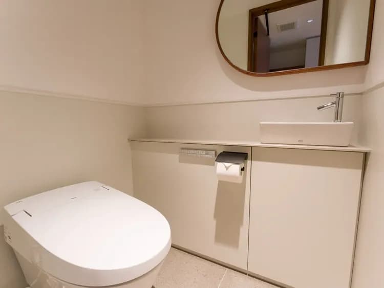 【トリプルルーム】温水洗浄機能付きトイレ