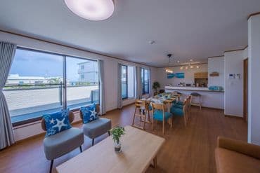 White Terrace D seaview terrace Private house/ 5 room 2 bath full kitchen living room NETFLIX/BBQ/MAX 10 ppl/English OK-3