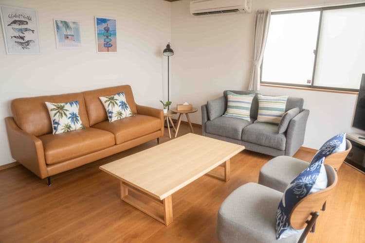 White Terrace D seaview terrace Private house/ 5 room 2 bath full kitchen living room NETFLIX/BBQ/MAX 10 ppl/English OK-8