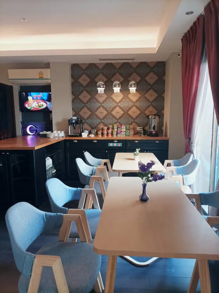 THE STAR OF SATHON-17