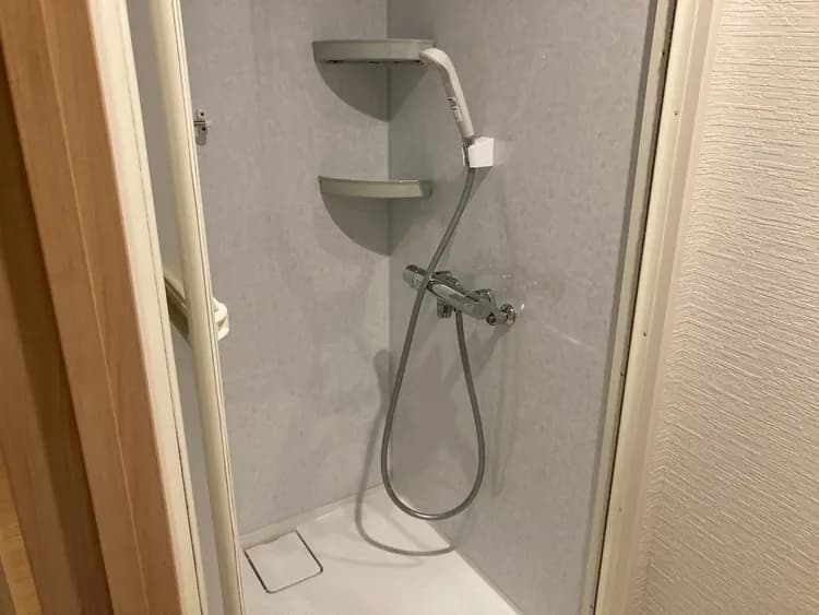 シャワー