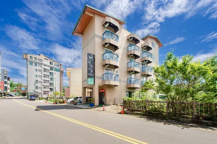 日月潭碧水山居湖畔民宿-1