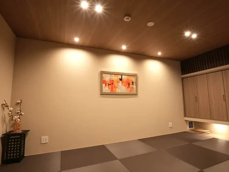 【A08（アルモニア／和室】クローゼットに布団セットをご用意しております