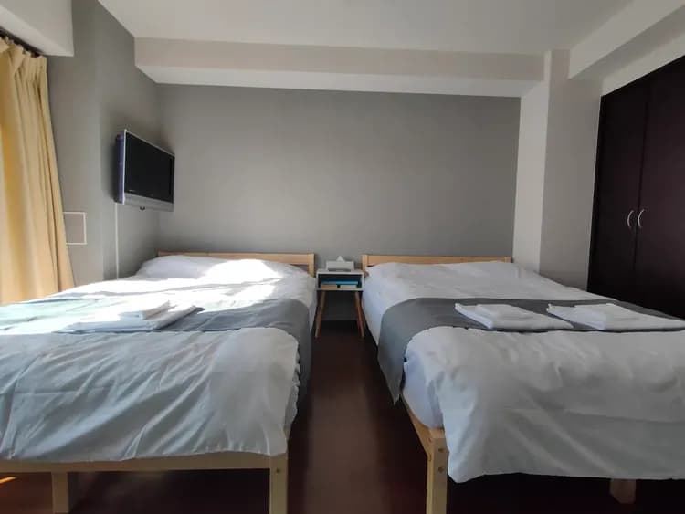 Within walking distance of Airport Bus Terminal/JR Namba Station, 5 minutes walk from JR Ashiharabashi Station, 1 room per floor-3