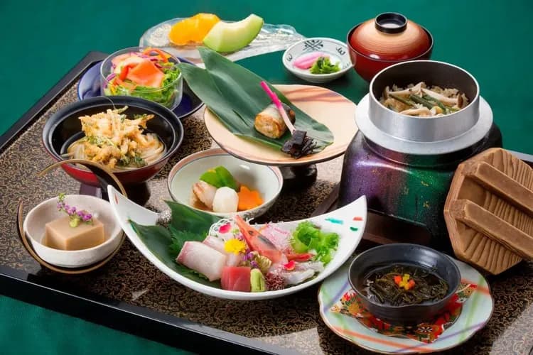 戀月鶴旅館｜上市站開車7分/立山黑部阿爾卑斯山脈路線開車50分-10