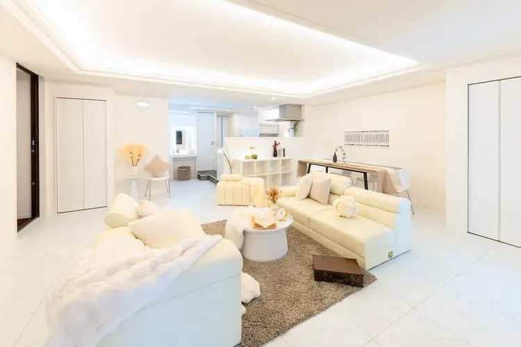 Shinsaibashi Higashi Building B&B 201-2