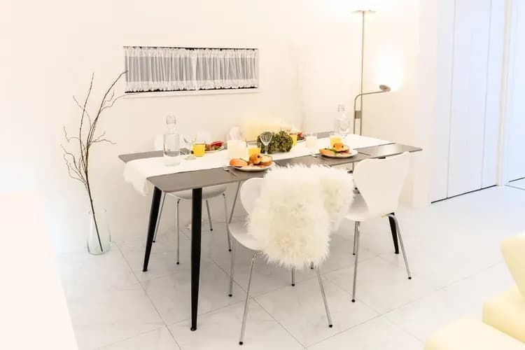 Shinsaibashi Higashi Building B&B 201-7