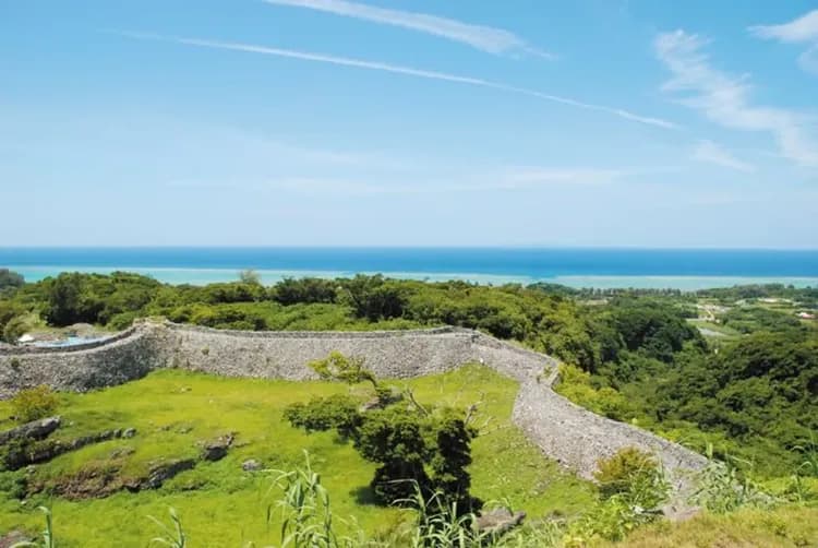 【沖繩一日遊】<B路線> 美麗海水族館．萬座毛．今歸仁城址｜含午餐．日/英文領隊-7