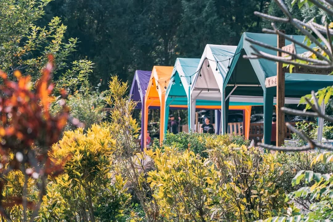 南投縣-愛聚時光露營區｜啤酒暢飲、山屋狩獵帳、一泊四食＋手作