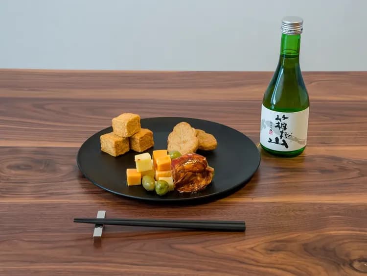 【インクルーシブフード】こだわりが詰まったおつまみを、地酒と一緒にお楽しみいただけます。