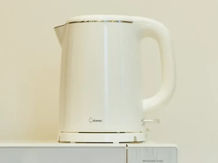 電気ケトル・電子レンジ