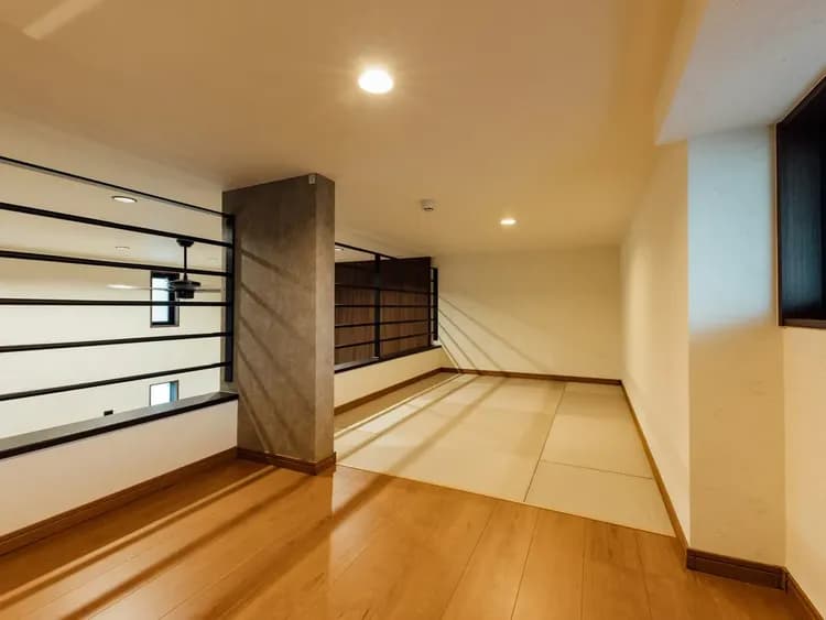 柵付きロフト(寝室②)